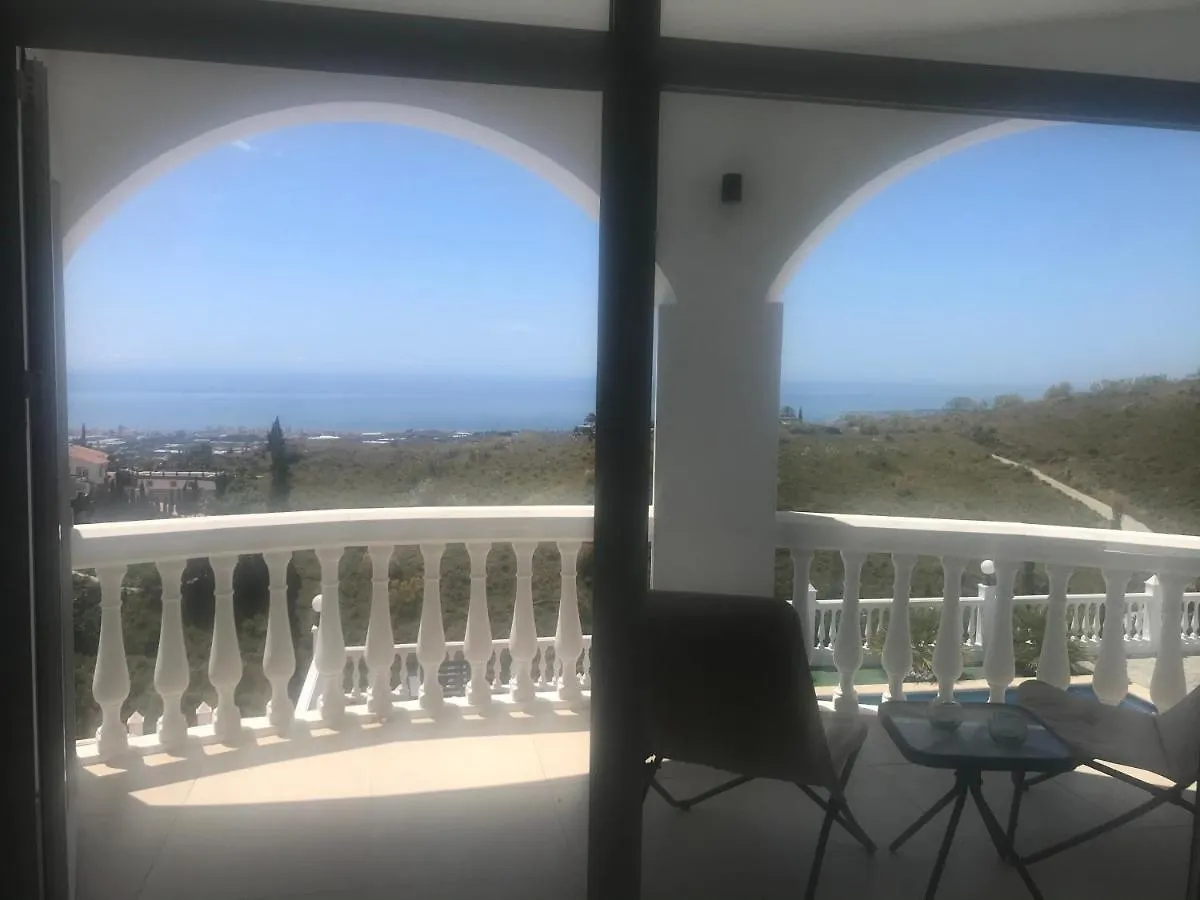 Villa Pura Vida Andalusien Algarrobo Bed & Breakfast